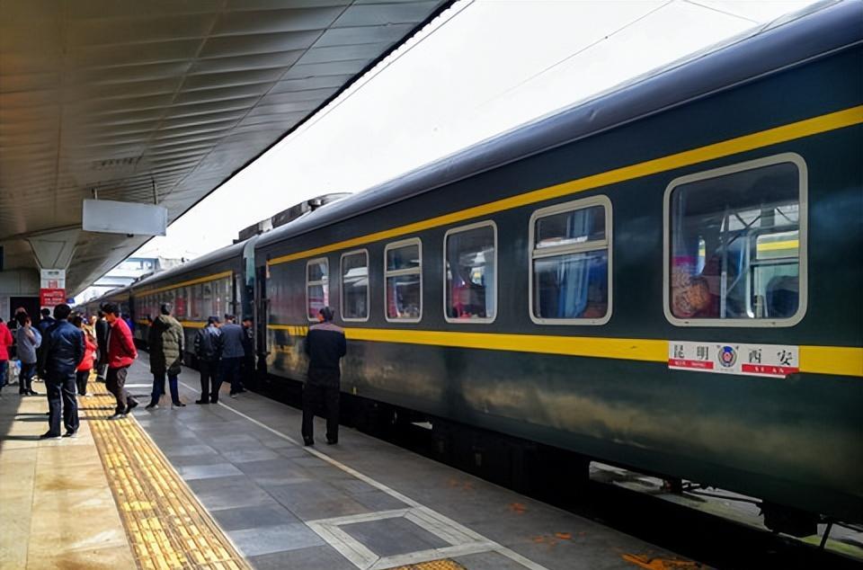 火車出行：綠皮火車為何仍是大眾的心頭好？