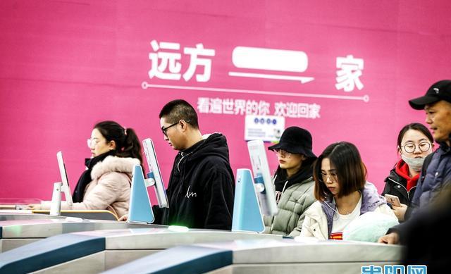 貴陽三大火車站送客超 250 萬，客流量驚人