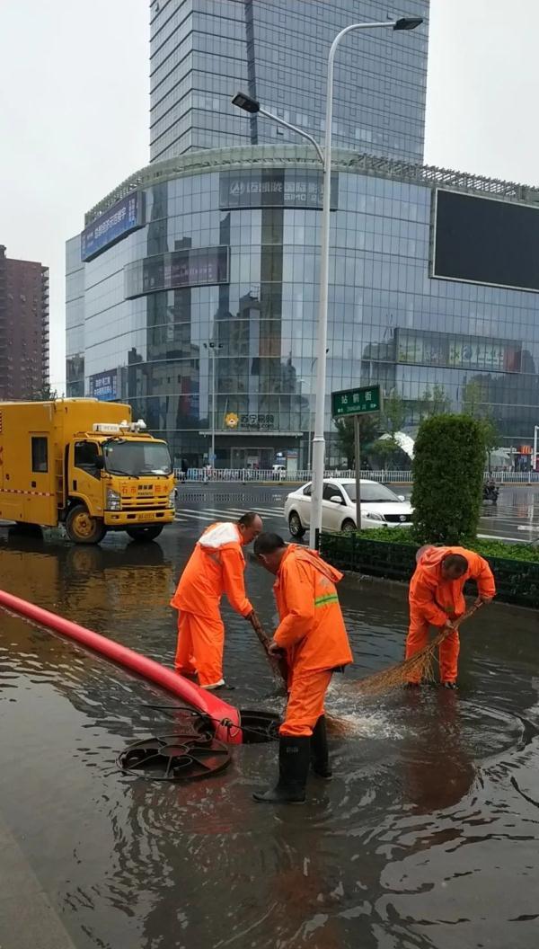 多項預警齊發！石家莊這些地道橋有積水！多趟列車停運！這些景點暫停開放