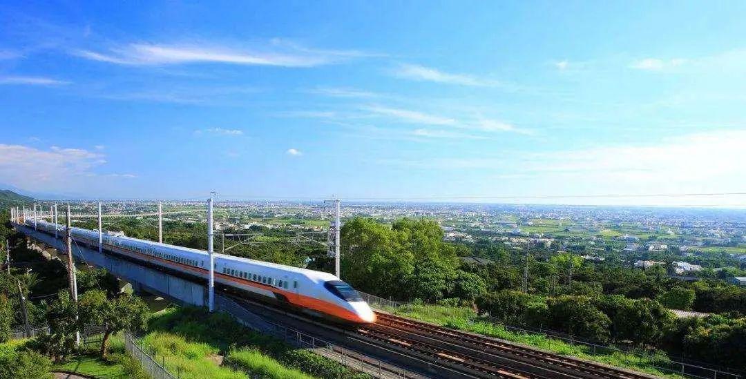 乘坐 k1216 次列車：在時光隧道中穿越，感受科技進步的力量