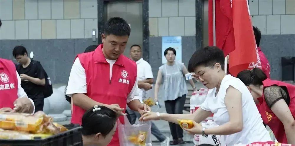 成都到隴南火車站_成都到隴南火車_成都到隴南火車在哪個(gè)車站上車