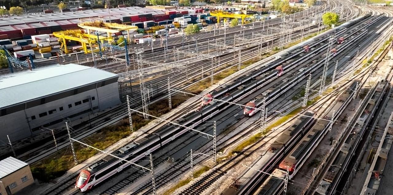 火車動車區別_動車和火車有什么區別_火車動車區別有多大