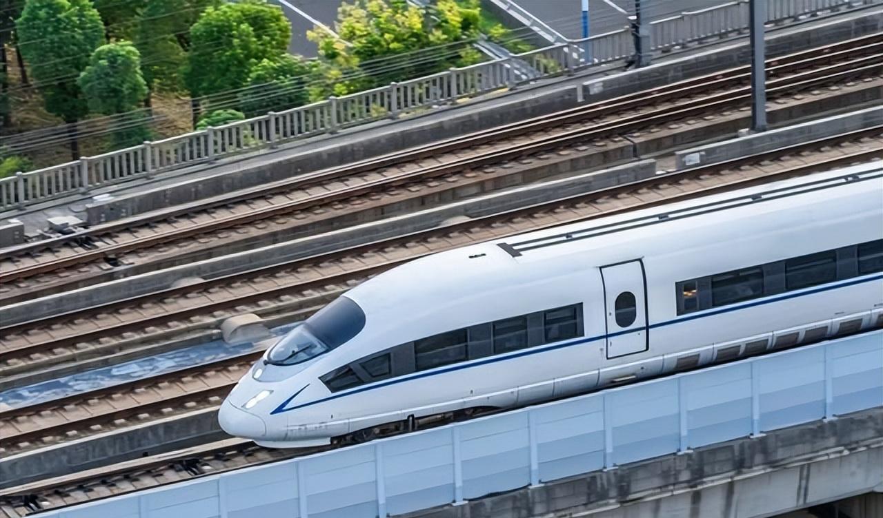 火車動車區別有多大_火車動車區別_動車和火車有什么區別