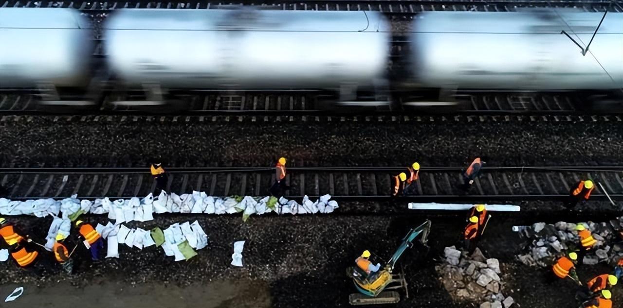 火車動車區別有多大_動車和火車有什么區別_火車動車區別