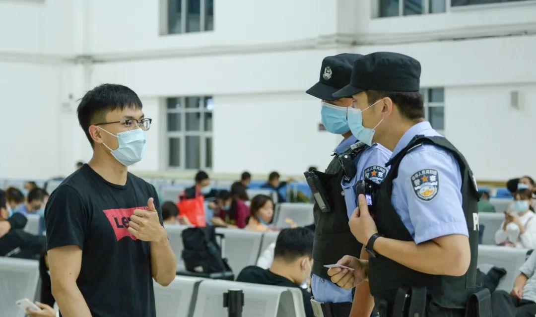 到新疆烏魯木齊的火車_烏魯木齊到內(nèi)地火車_烏魯木齊至新疆