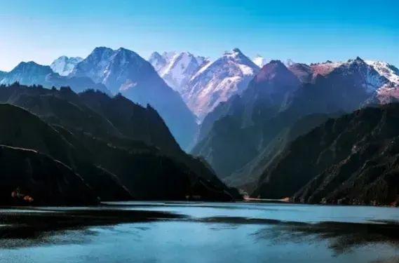 烏魯木齊至新疆_到新疆烏魯木齊的火車(chē)_烏魯木齊到內(nèi)地火車(chē)