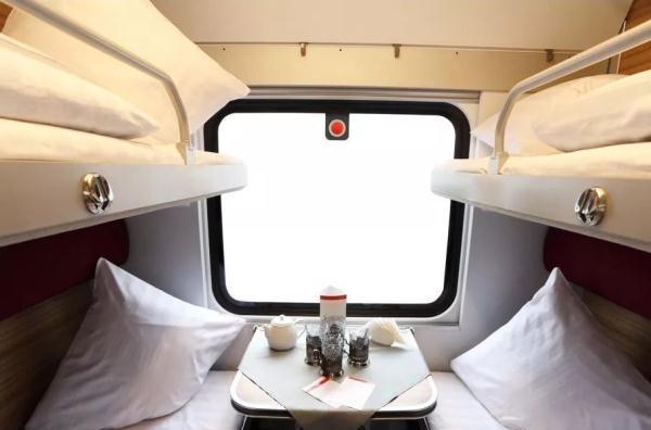 火車上硬臥和軟臥的區別_火車軟臥和硬臥是連著的嗎_火車區別軟臥硬臥上鋪圖片