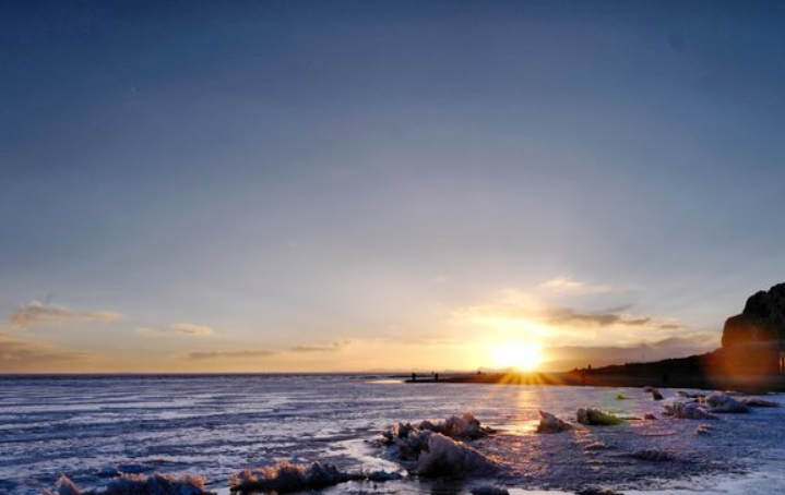 拉薩到西寧火車查詢_拉薩火車西寧路線到哪個站_西寧到拉薩火車路線