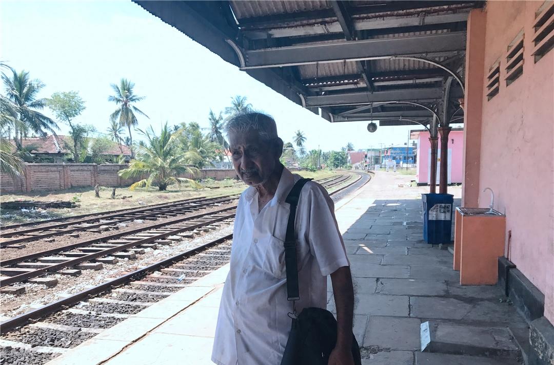 斯里蘭卡最美的風景：坐著海上小火車去旅行宛若置身童話世界