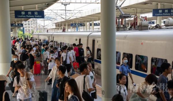 今起，柳州新增28列動(dòng)車組！可直達(dá)珠海廈門北了！