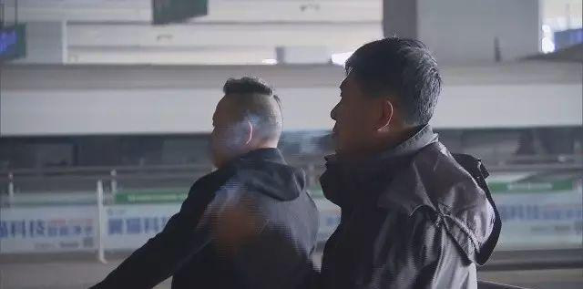 火車吸煙區(qū)在哪兒_火車吸煙處照片_火車吸煙區(qū)在哪