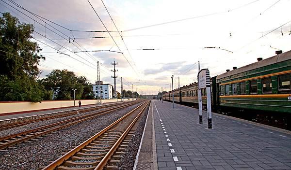 綠皮車為什么總是晚點？揭秘其背后的原因