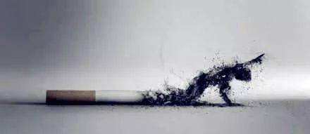 火車吸煙區在哪_火車吸煙處照片_火車吸煙室