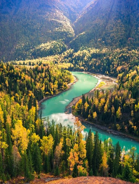 火車坐上鋪還是中鋪還是下鋪好_坐在火車上_火車坐上鋪好還是下鋪好