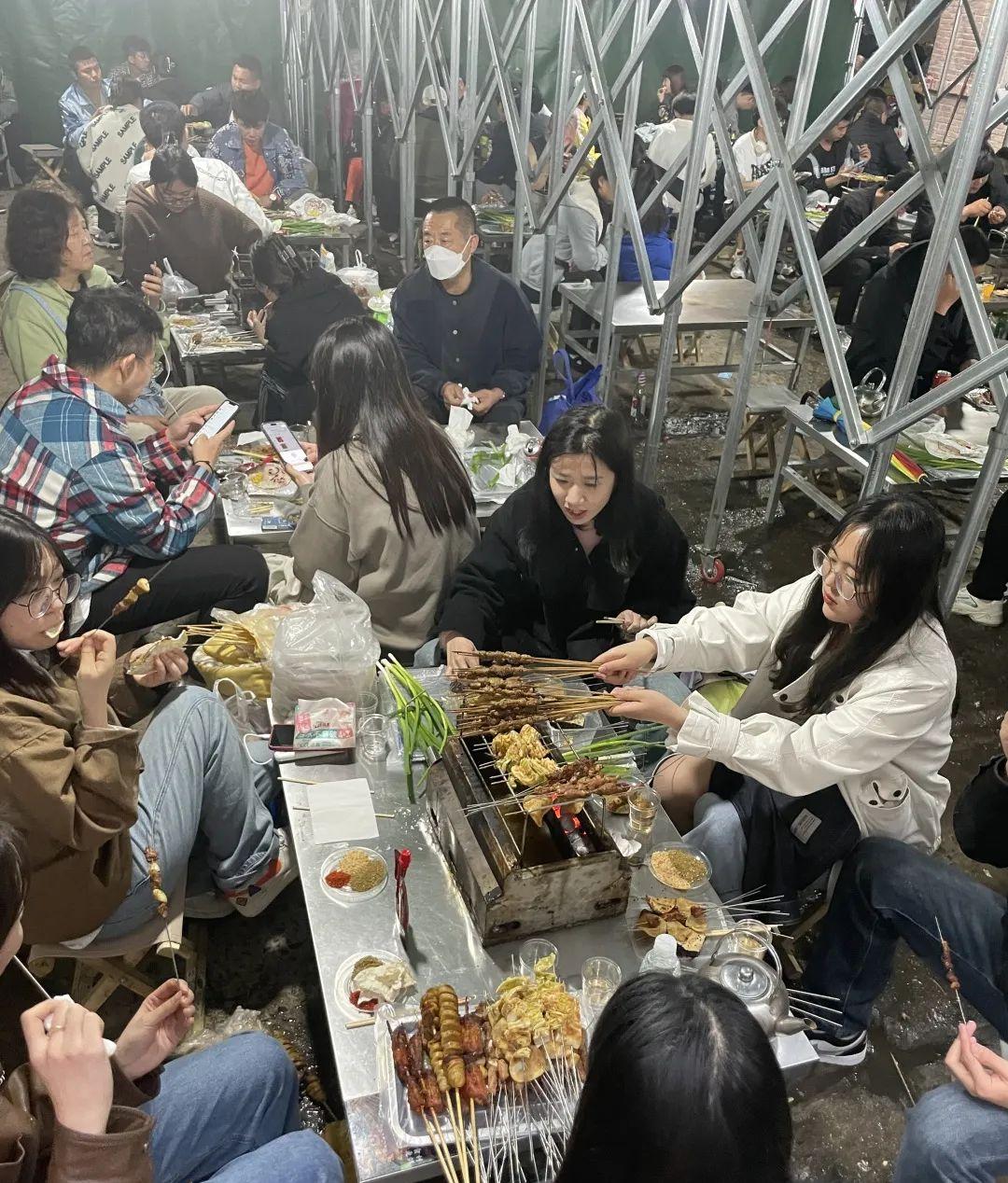 淄博火車站免費停車地方_淄博火車站有沒有免費停車場_淄博火車站免費停車場