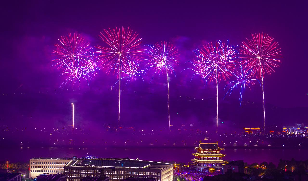 長沙黃花機場到火車站、橘子洲頭、長沙南站及汽車西站到靖港古鎮怎么走