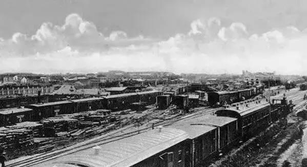 火車發展_火車發展史視頻_火車發展史四個階段圖片