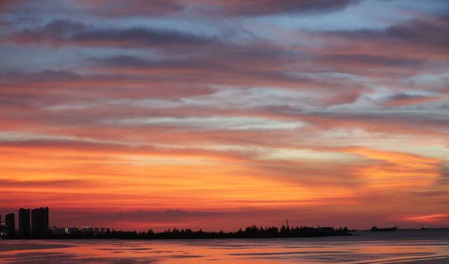 瓊州海峽火車輪渡時間表_瓊州海峽火車怎么過_瓊州海峽能通火車嗎