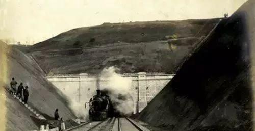 火車發(fā)展歷程_火車發(fā)展史視頻_火車發(fā)展