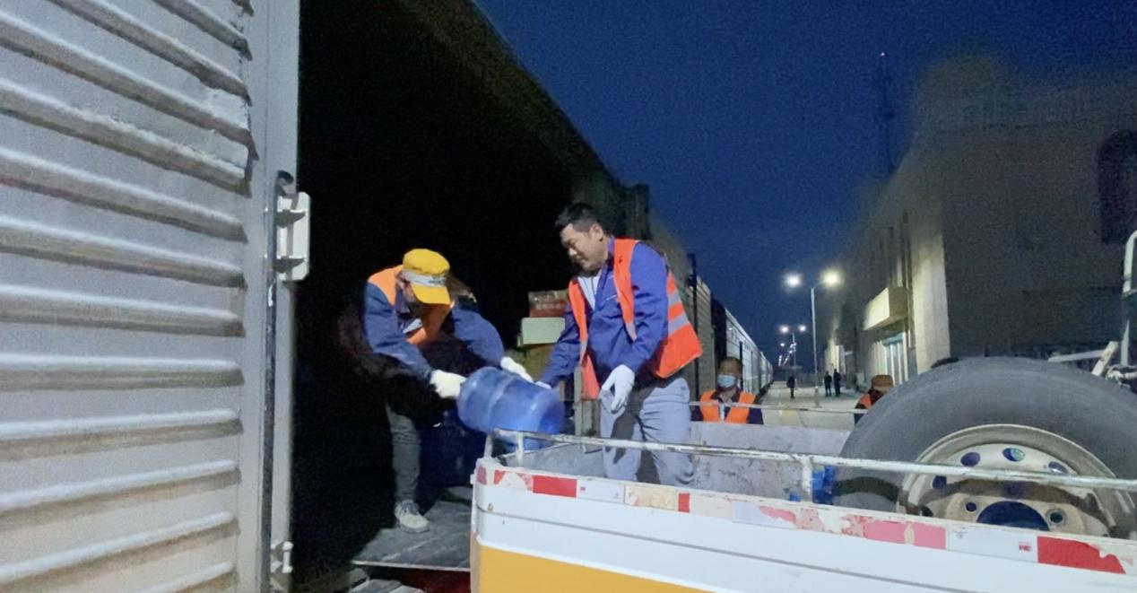 額濟納火車站列車時刻表_額濟納的火車_額濟納列車時刻表