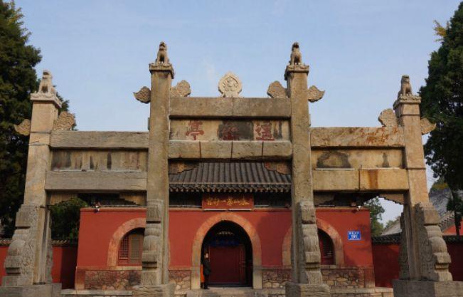 泰山旅游景點(diǎn)大全_泰山景區(qū)景點(diǎn)_泰山景點(diǎn)詳細(xì)