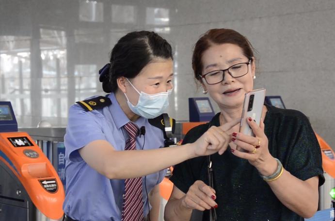 南昌西到火車站_南昌火車站西到康明醫(yī)院怎么走_(dá)南昌火車站西到豐城怎么坐車