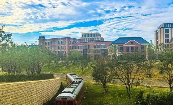 火車車庫圖片_火車車庫在哪里_火車車庫