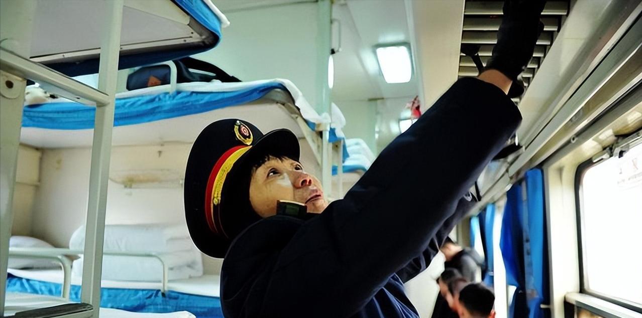 火車上鋪好不好_火車上鋪好嗎_火車上鋪好還是下鋪好