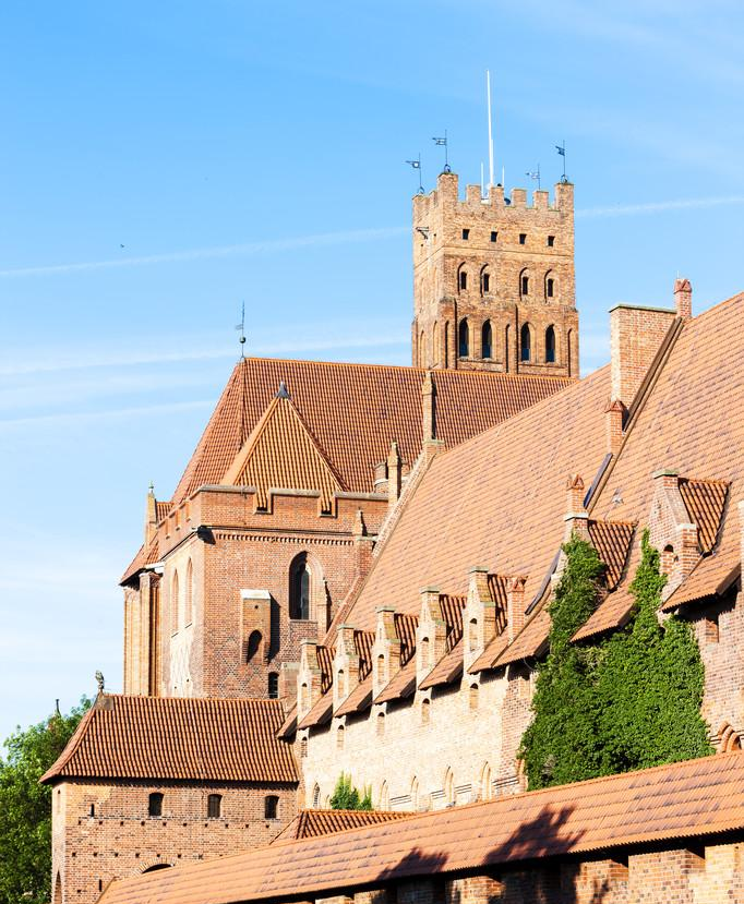 波蘭的火車_波蘭火車慢車是紅色還是黑色_波蘭火車慢車什么顏色