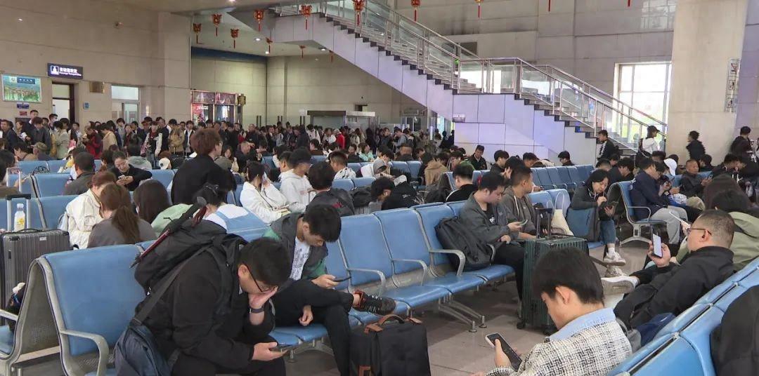 懷仁到大同的火車_大同到懷仁的火車下午幾點有車_大同到懷仁火車票