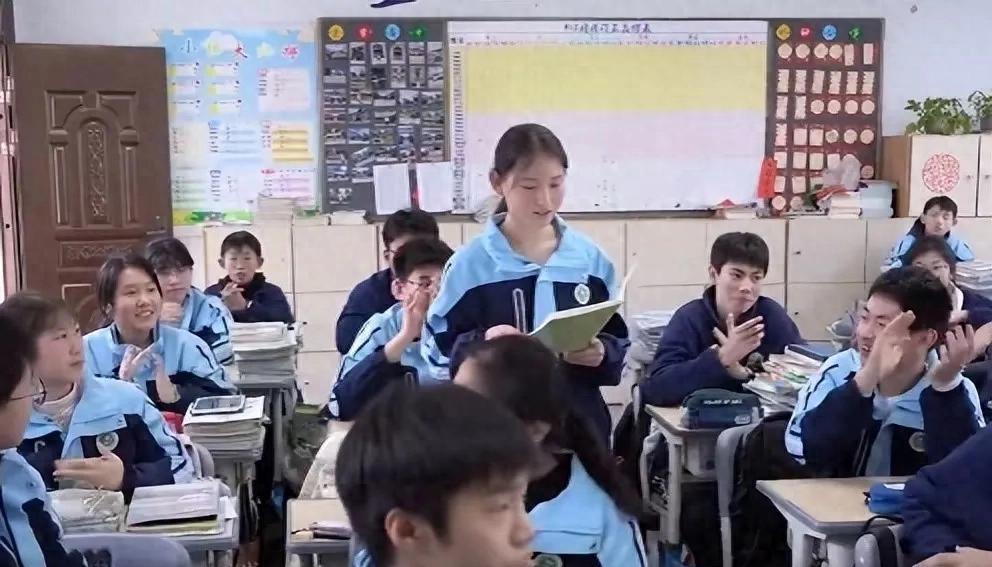 火車汽車飛機類比_火車汽車托運收費標(biāo)準(zhǔn)_汽車快還是火車快