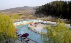 丹東火車站到五龍背溫泉多遠?到鳳凰山怎么坐車?